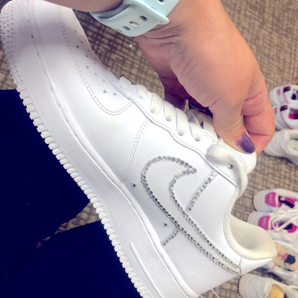 Custom Nike Airforce size 8.5 Woman’s. They have been worn twice. Look new! - Picture 3 of 6